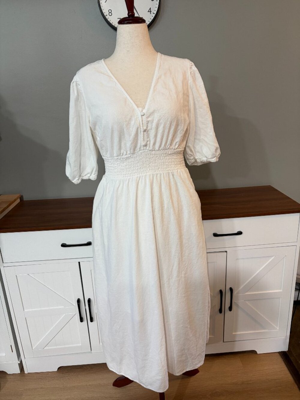 Universal Thread White Midi Smocked Dress v neck 3/4 Sleeve Linen Blend sz Med